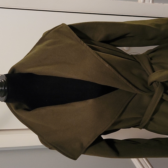 Army Green Longline Coat.  Size M - Picture 2 of 11